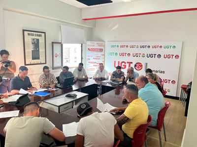 UGT Canarias firma el primer convenio regional de salvamento y socorrismo con subidas salariales de hasta el 62,76% 